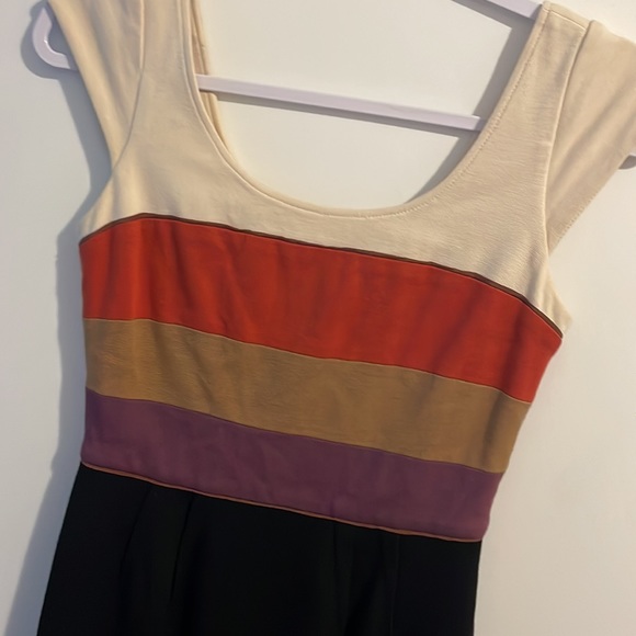 3/$25💙 ✨BCBG dress✨ - Picture 3 of 7